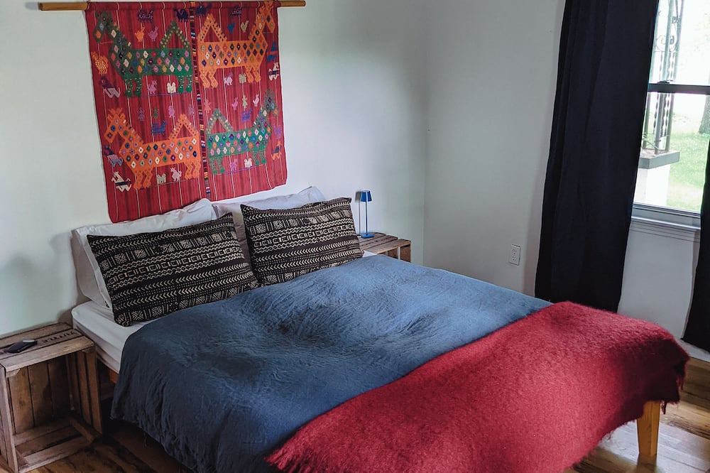 Photo of Bedroom in Maplewood Heights