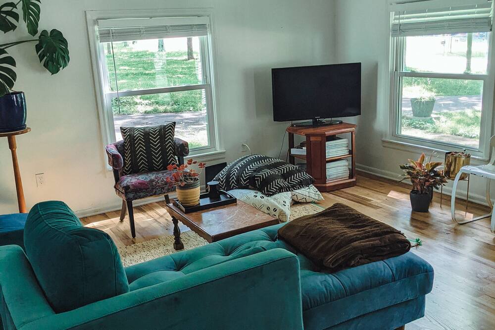 Photo of Livingroom in Maplewood Heights