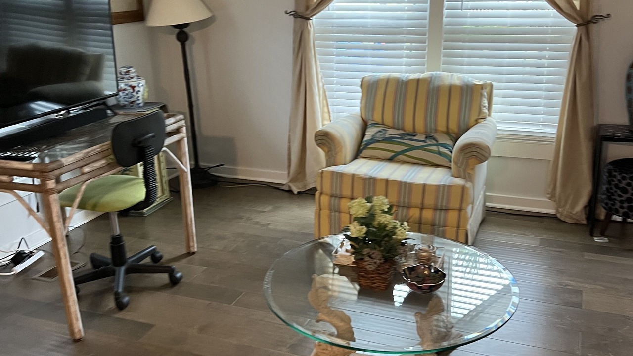Photo of Livingroom in Wilmington Beach