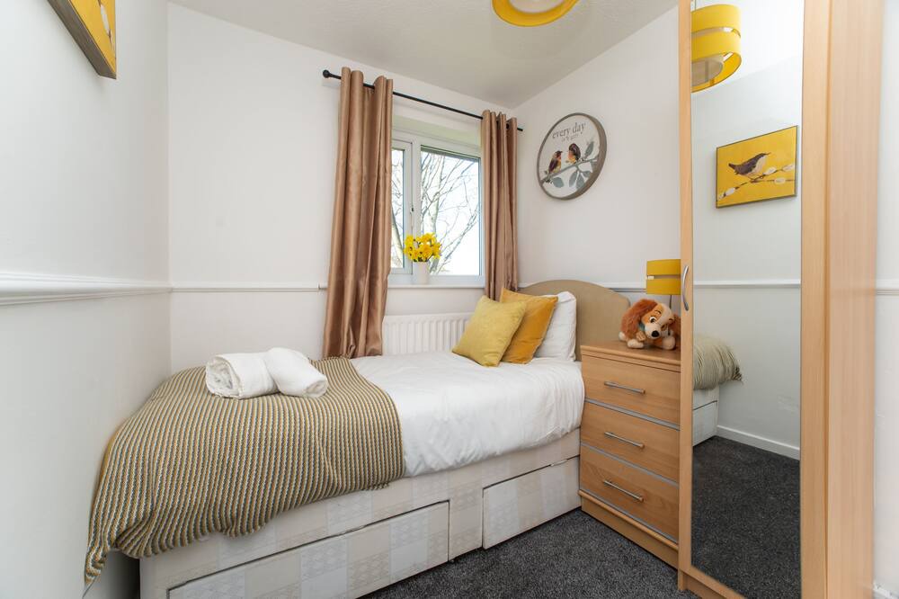 Photo of Bedroom in Newcastle-upon-Tyne