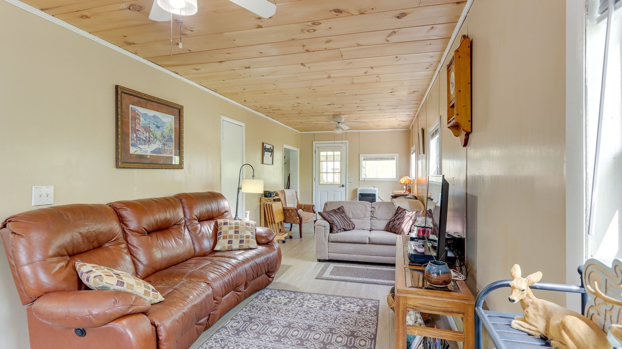 Photo of Livingroom in Unaka