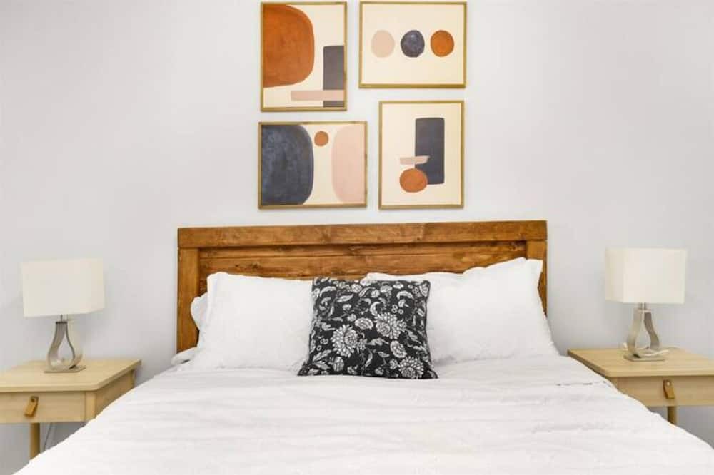 Photo of Bedroom in Matthews