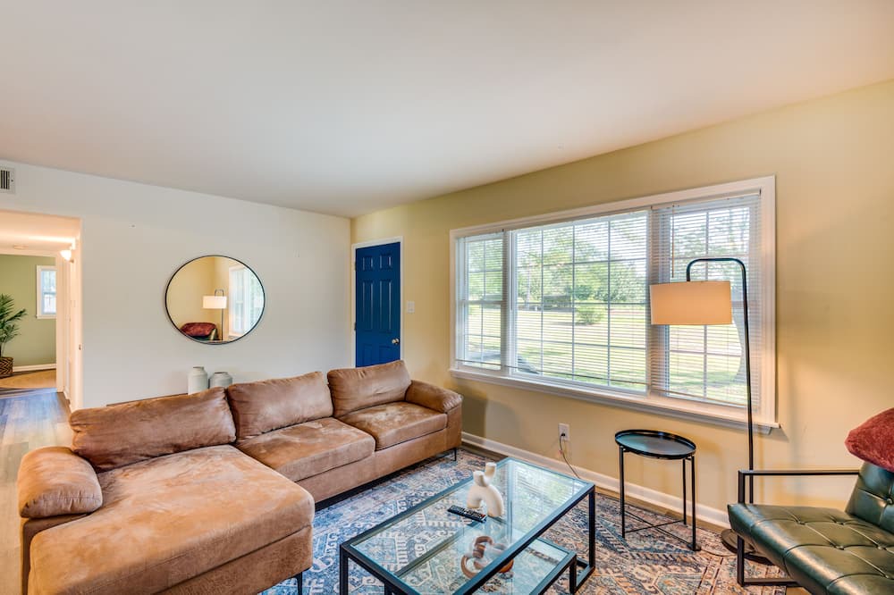 Photo of Livingroom in Mount Holly