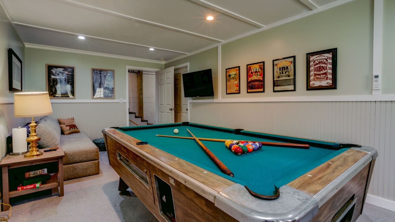 Photo of Bedroom in Bat Cave