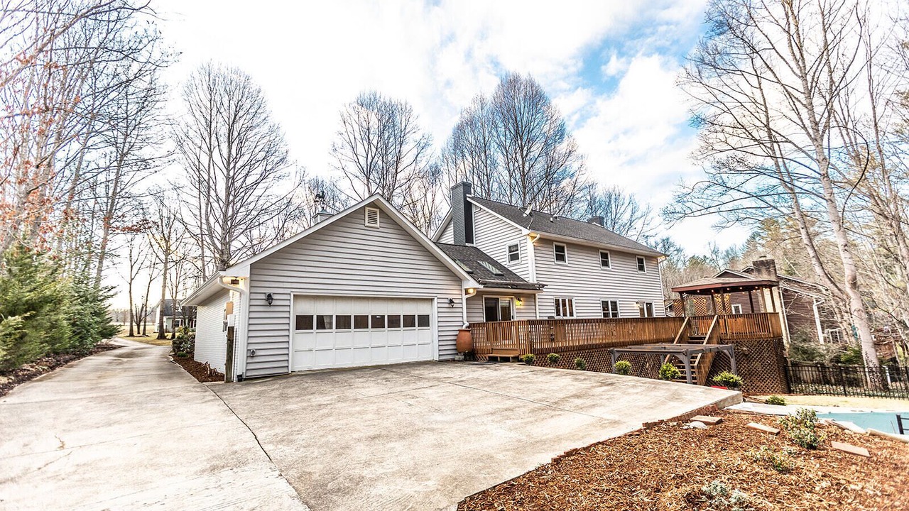 Photo of Outdoor in Royal Pines