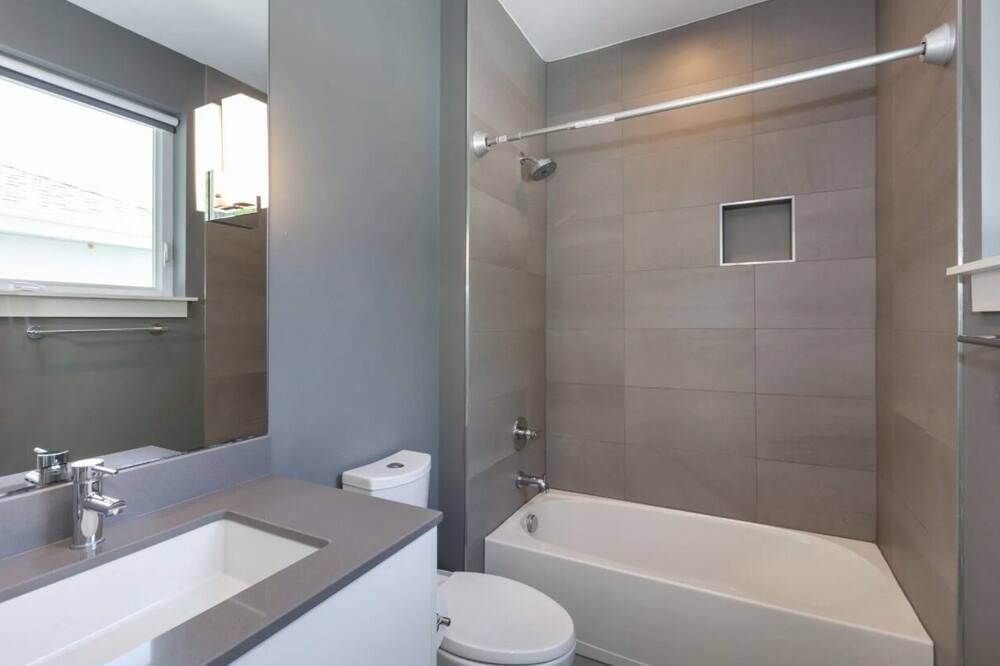 Photo of Bathroom in Laurinburg