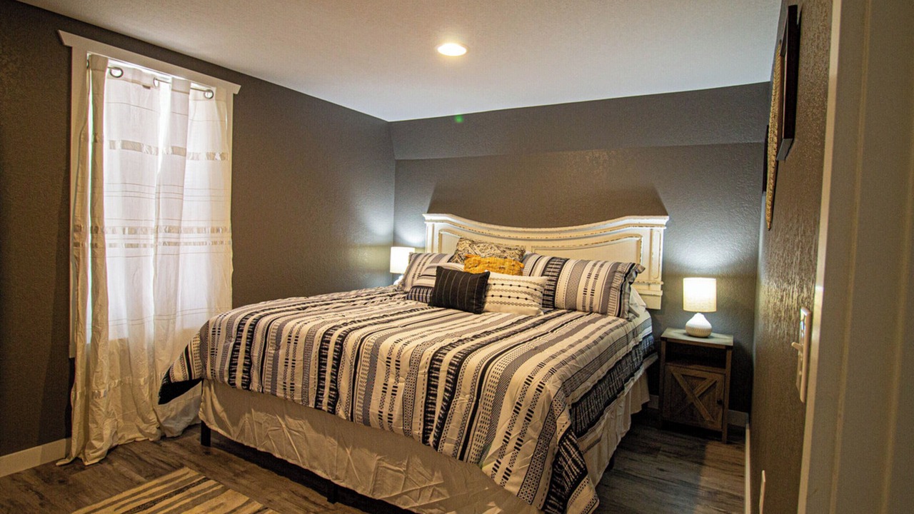 Photo of Bedroom in Robbinsville