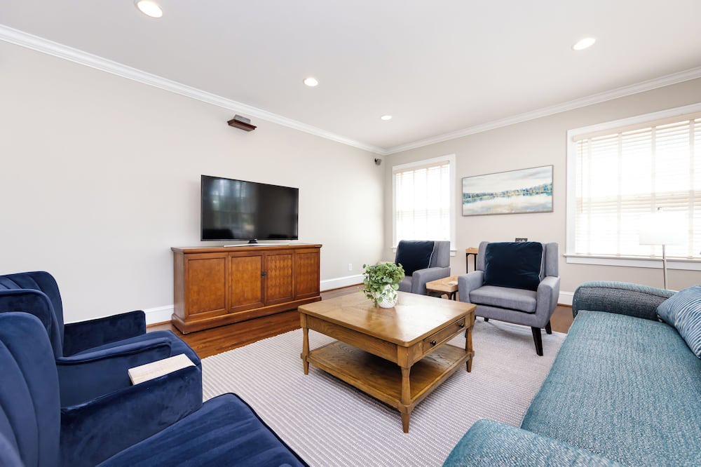 Photo of Livingroom in Plaza Midwood