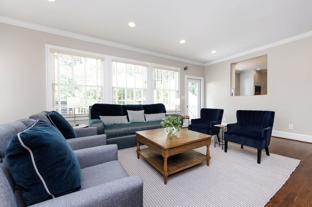 Photo of Livingroom in Plaza Midwood