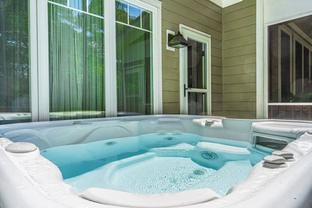 Photo of Outdoor in Whispering Pines