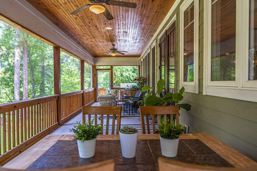 Photo of Outdoor in Whispering Pines