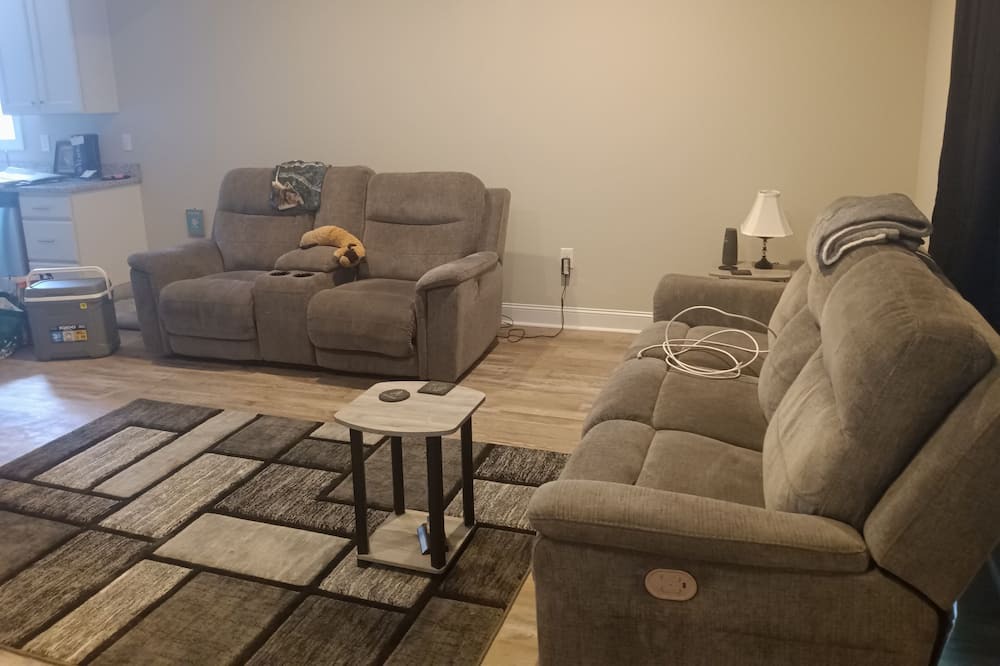 Photo of Livingroom in Spencer
