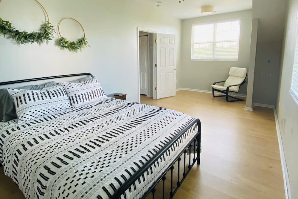 Photo of Bedroom in Monroe