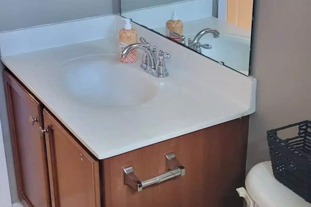 Photo of Bathroom in South View