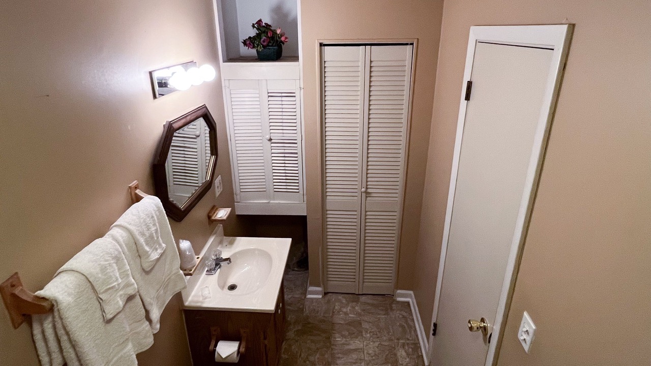 Photo of Bathroom in Maggie Valley