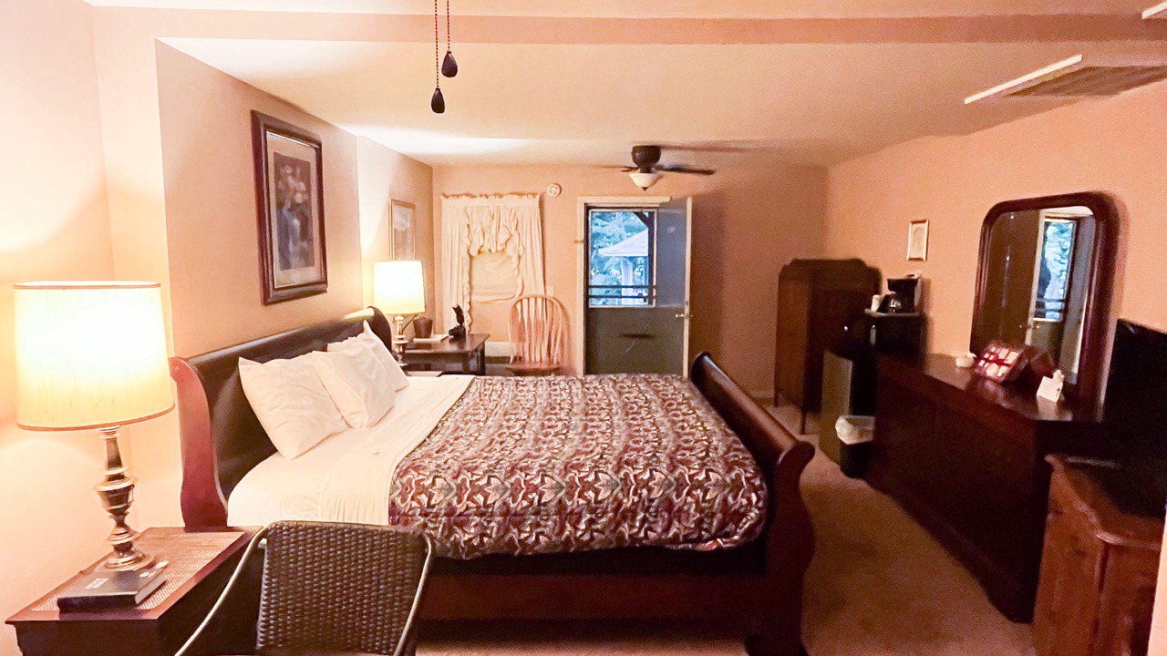 Photo of Bedroom in Maggie Valley