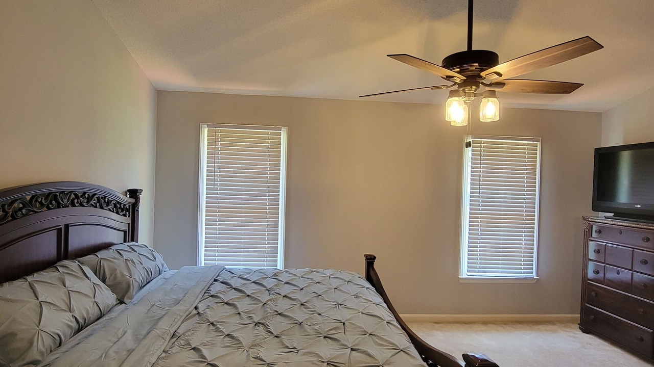 Photo of Bedroom in Apex