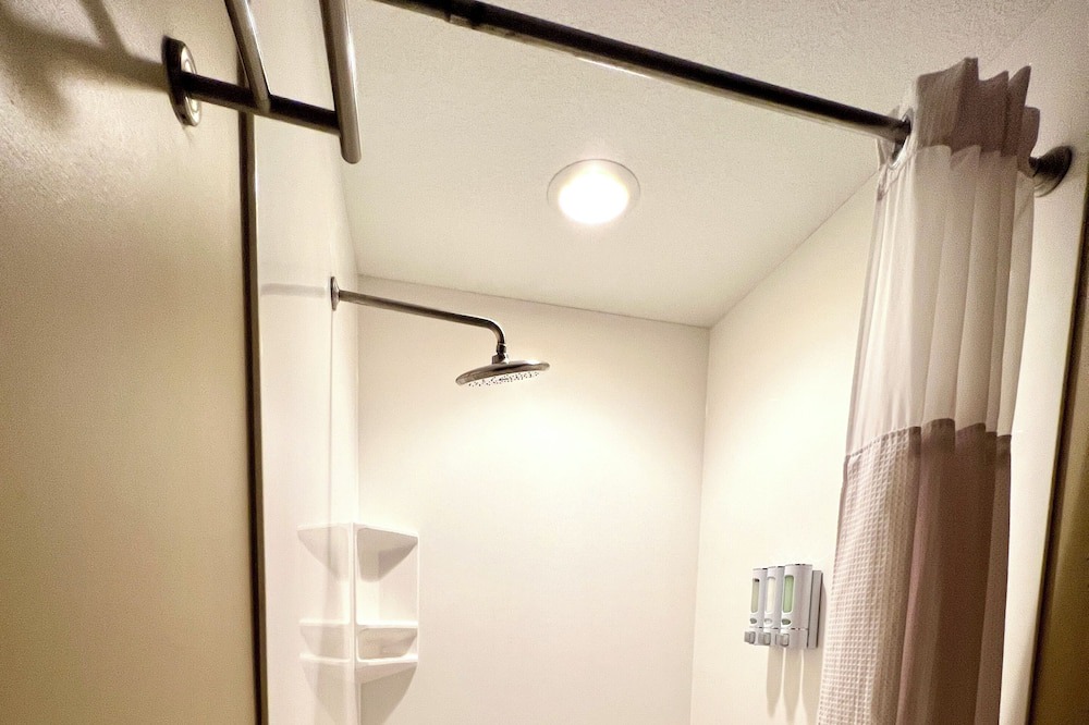 Photo of Bathroom in Avery Creek