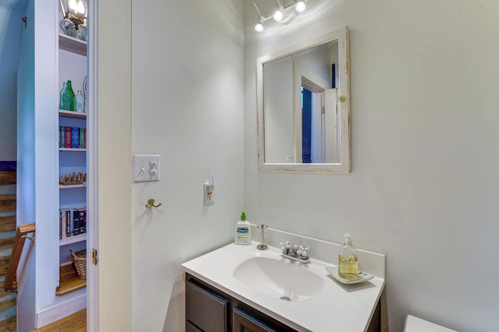 Photo of Bathroom in Bostic