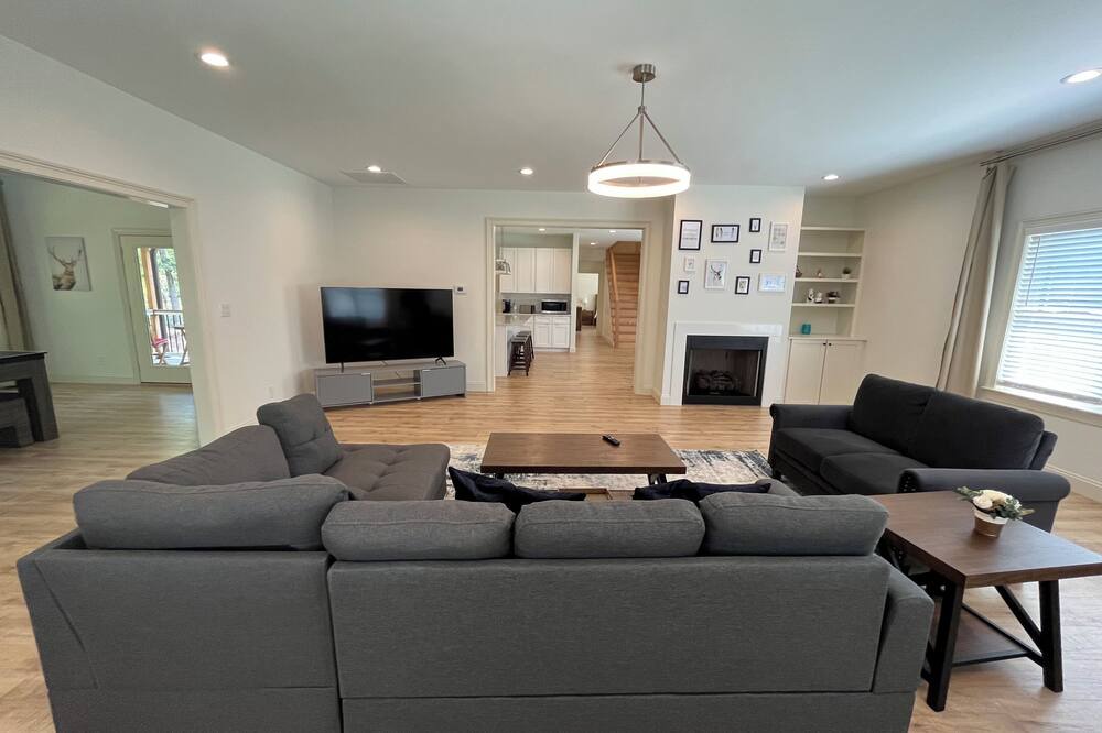 Photo of Livingroom in Waxhaw