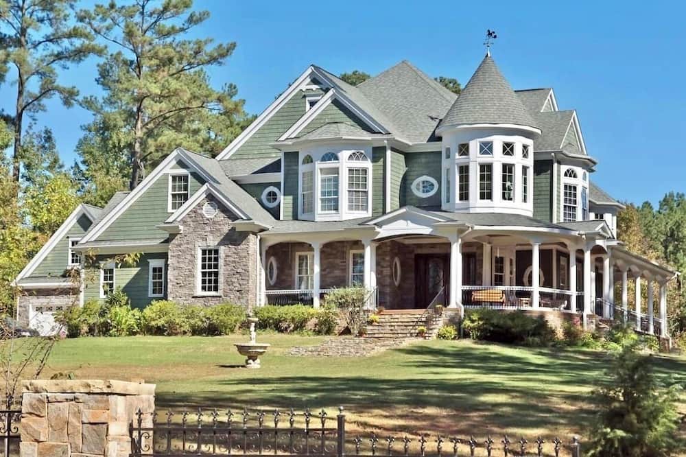 Photo of Outdoor in Wake Forest