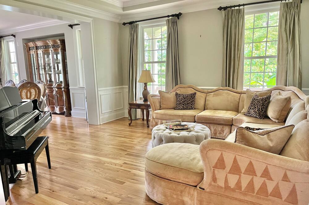Photo of Livingroom in Wake Forest