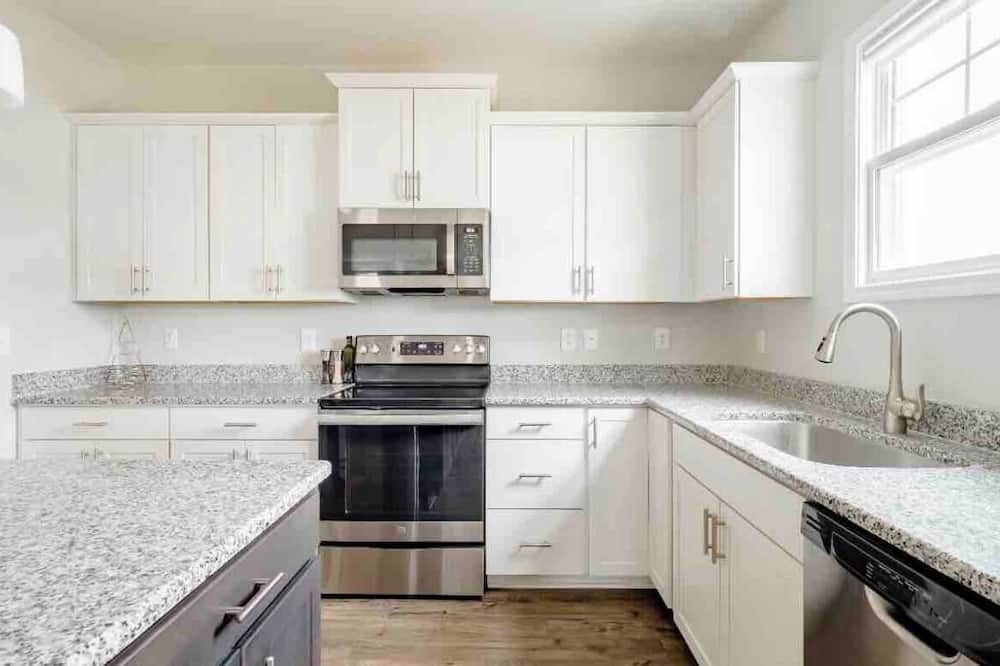 Photo of Kitchen in Selma