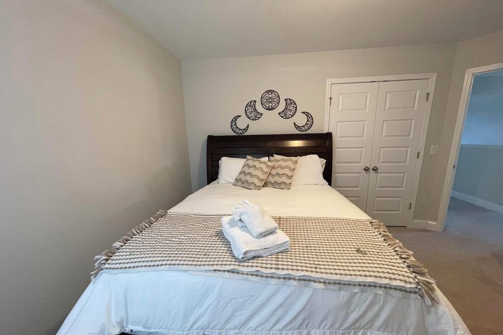 Photo of Bedroom in Selma