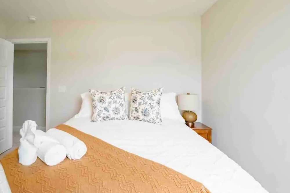 Photo of Bedroom in Selma
