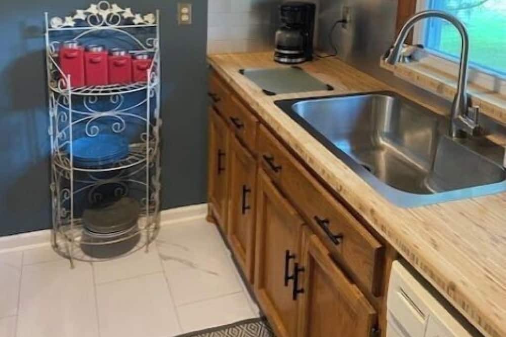 Photo of Kitchen in Lenoir