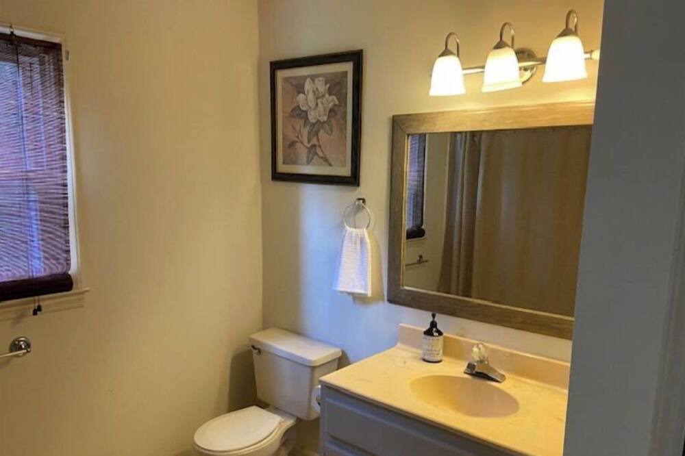Photo of Bathroom in Lenoir