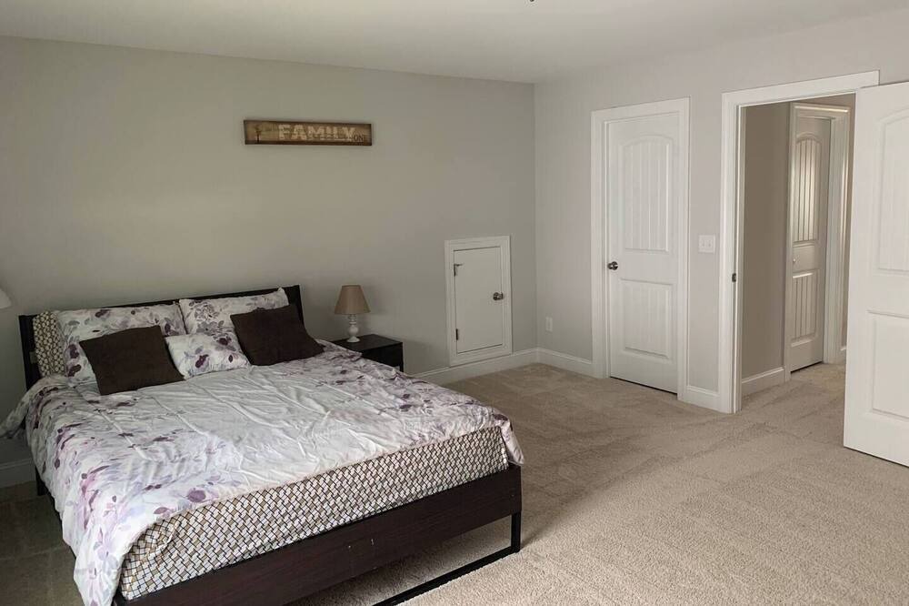 Photo of Bedroom in Benson