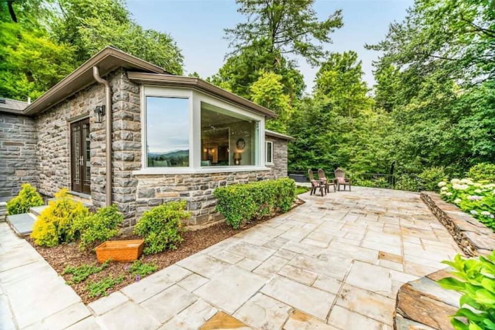 Photo of Patio Balcony in Bryson City