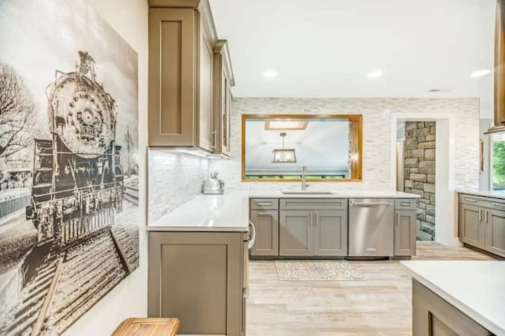 Photo of Kitchen in Bryson City