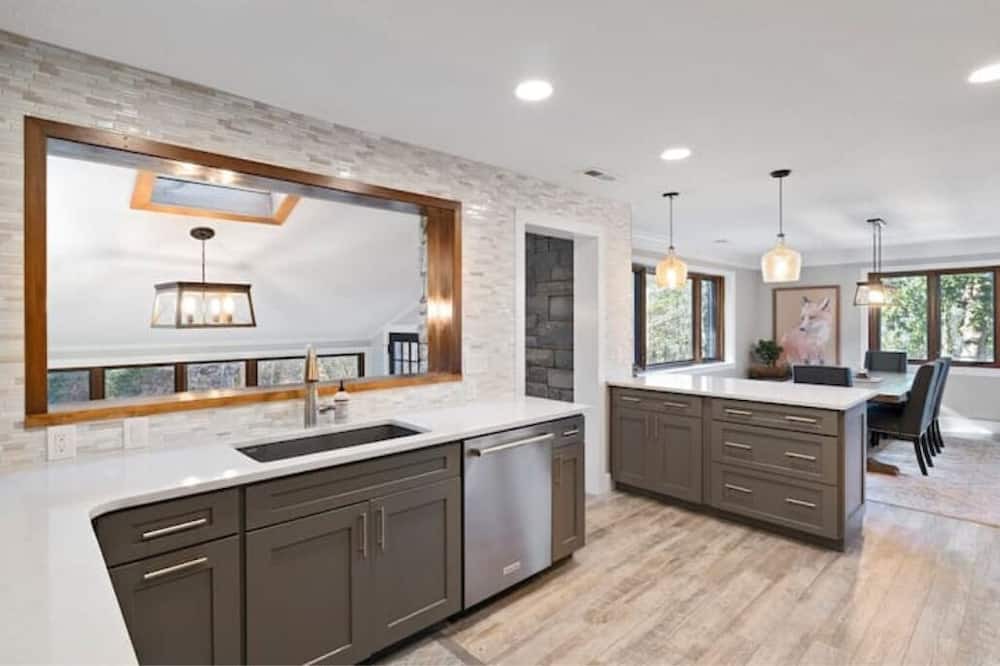 Photo of Kitchen in Bryson City