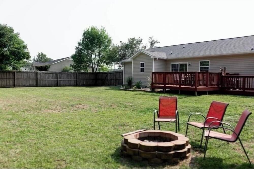 Photo of Outdoor in Hubert