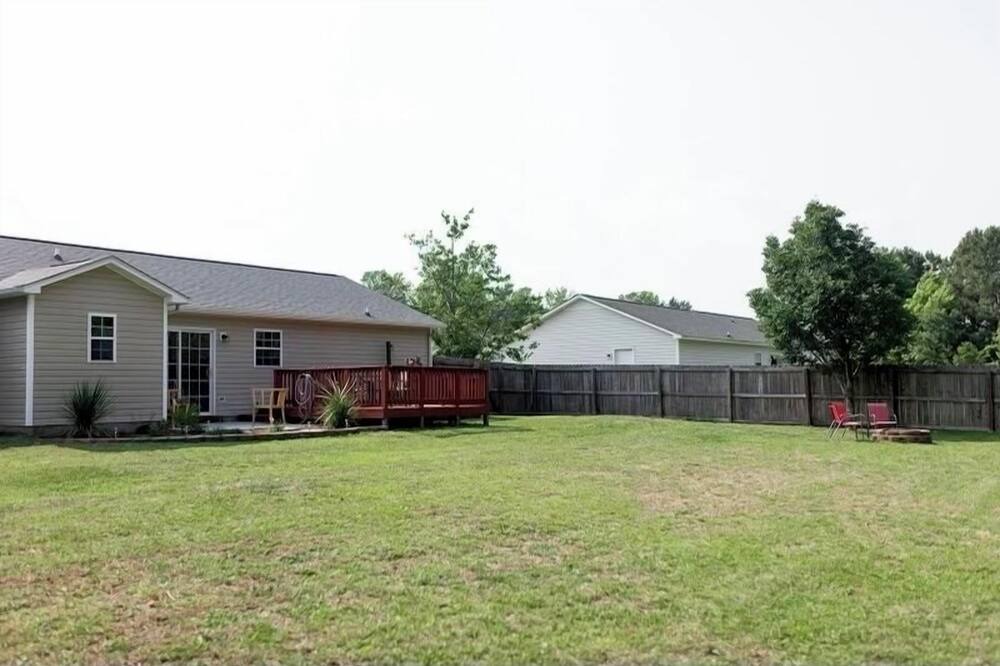 Photo of Outdoor in Hubert