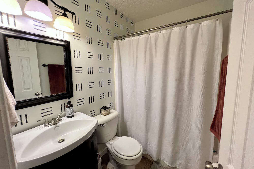 Photo of Bathroom in Hubert