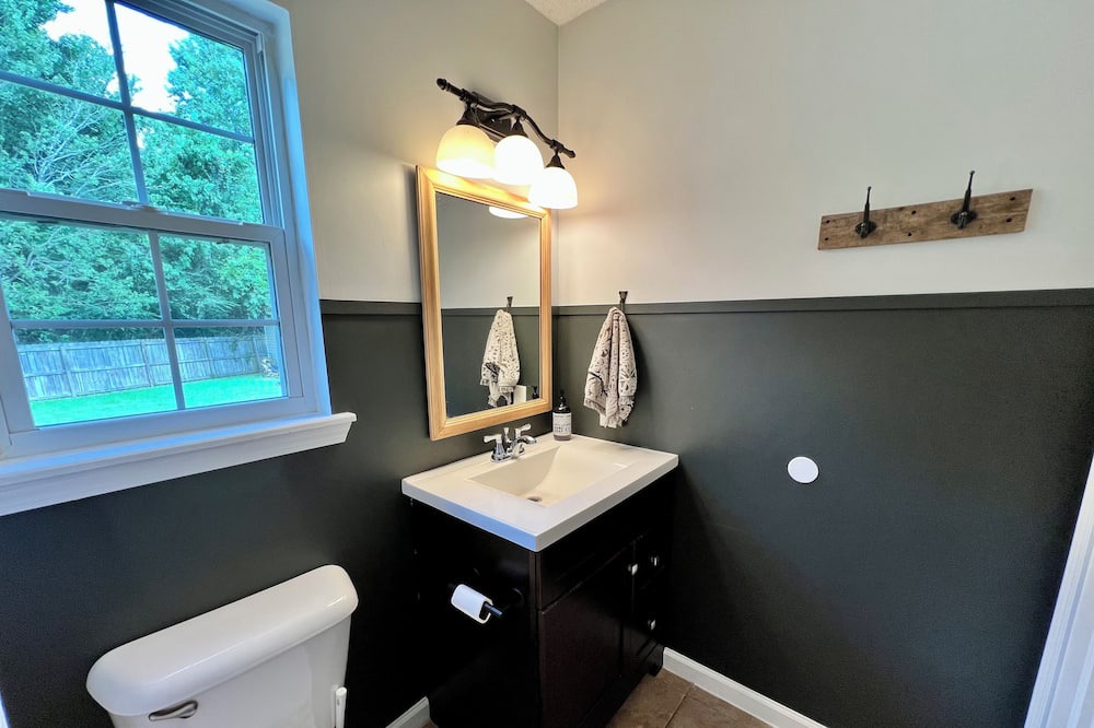 Photo of Bathroom in Hubert