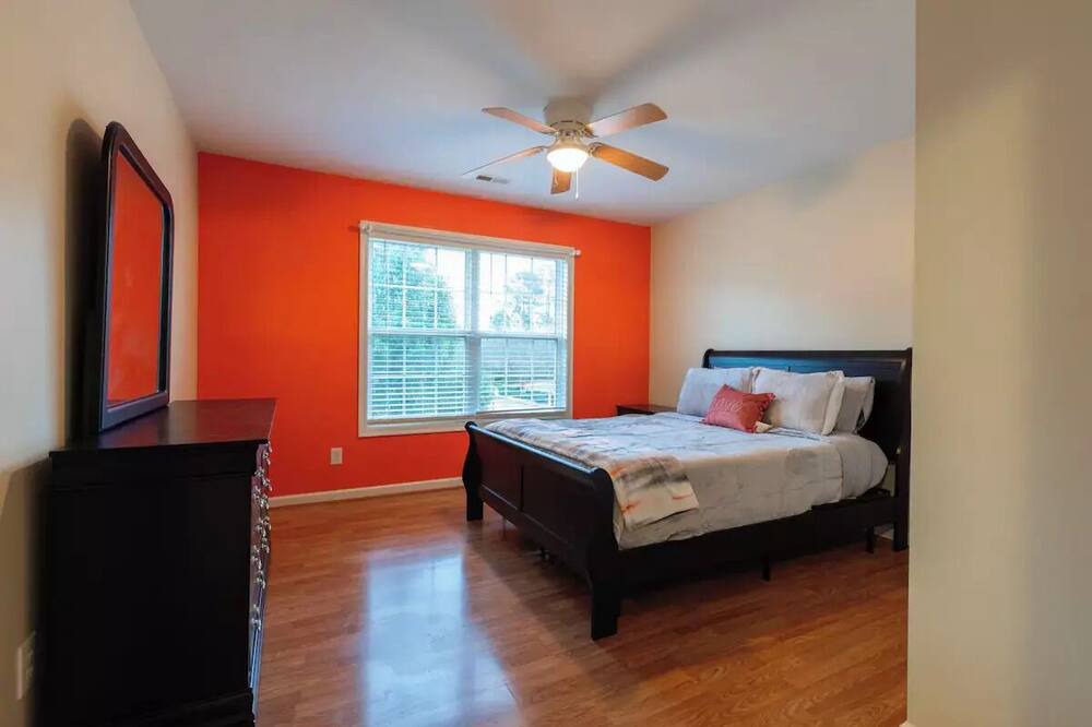 Photo of Bedroom in Elizabeth City