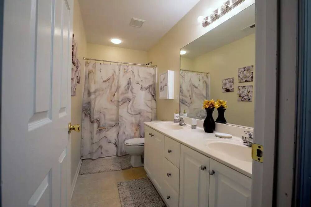 Photo of Bathroom in Elizabeth City