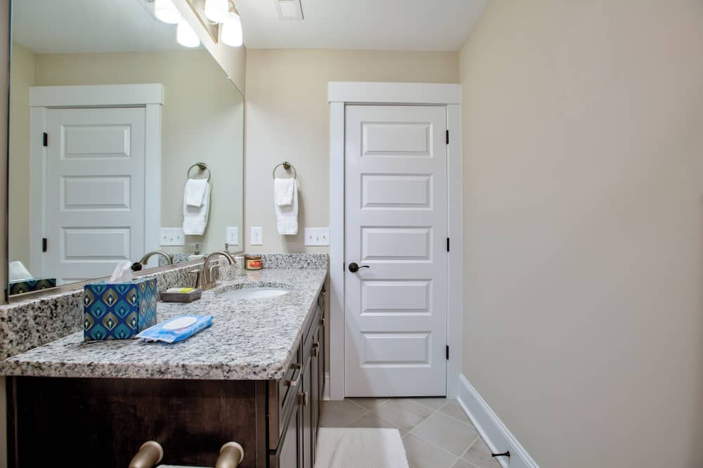 Photo of Bathroom in Lewisville
