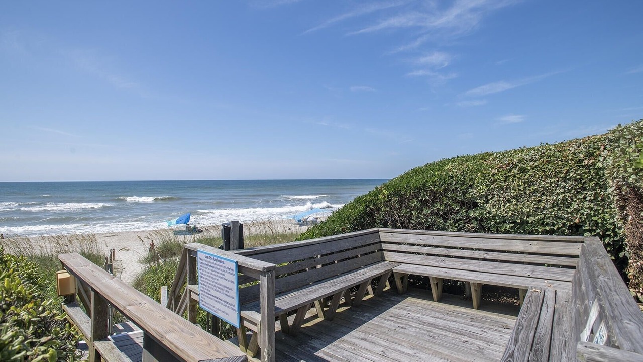 Photo of Others in Pine Knoll Shores