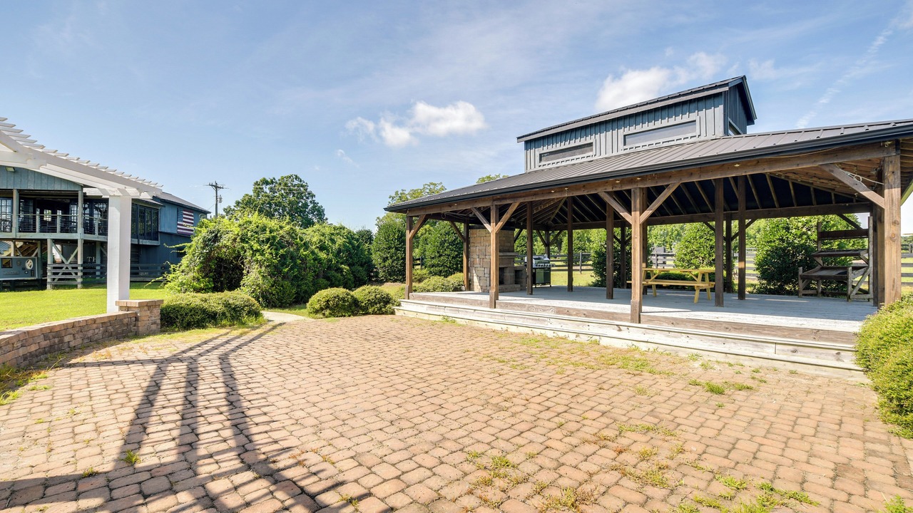 Photo of Outdoor in Liberty