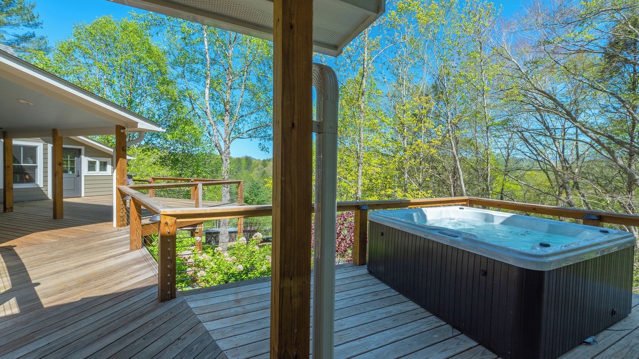 Photo of Outdoor in Spruce Pine