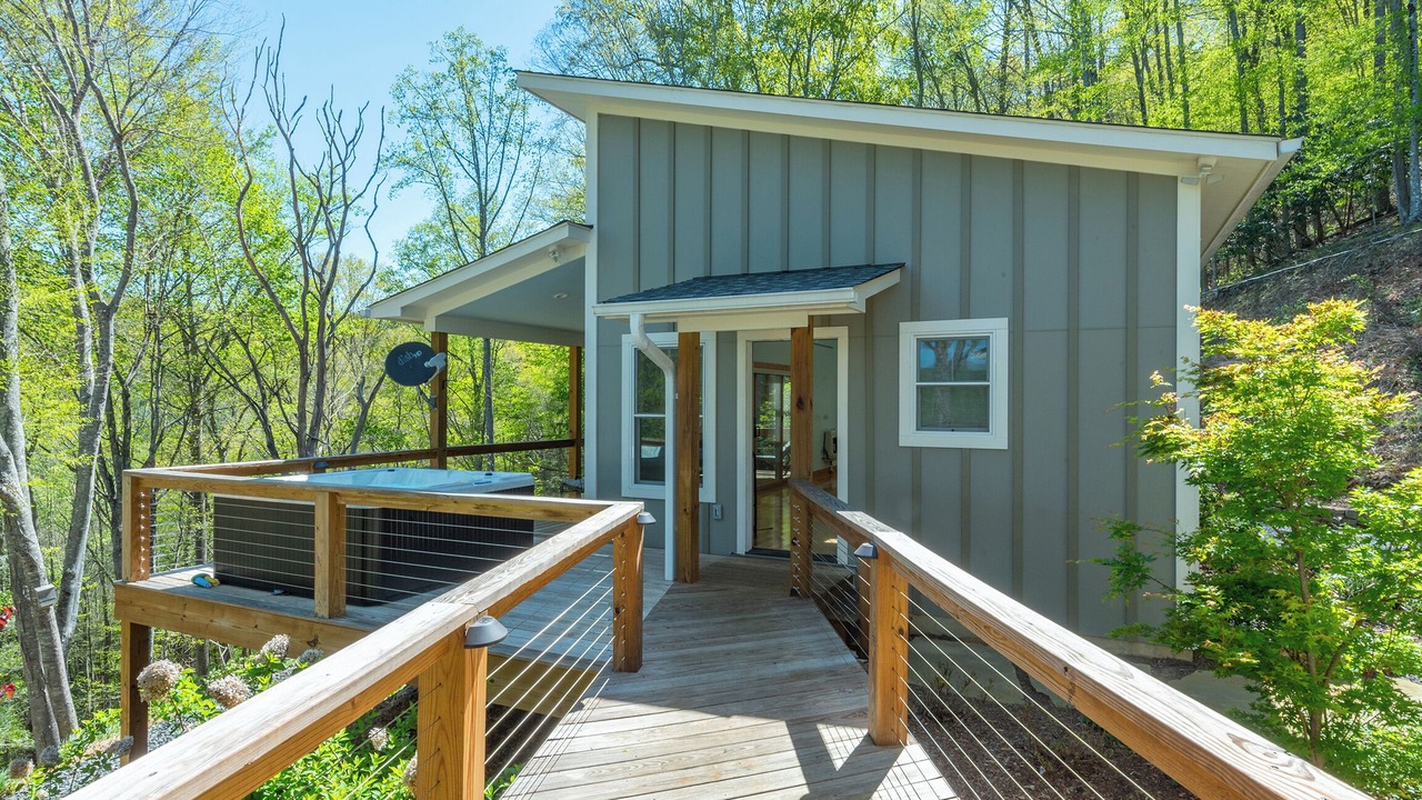 Photo of Outdoor in Spruce Pine