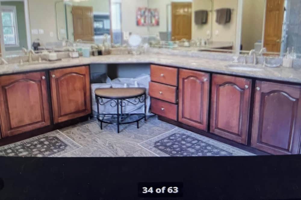 Photo of Bathroom in Olde Town Augusta