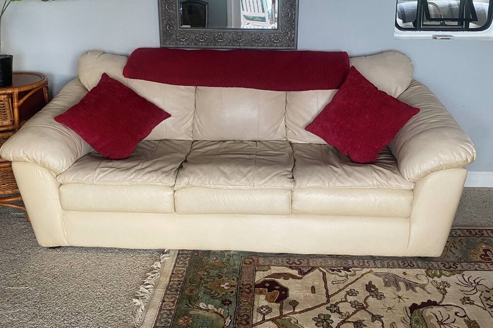 Photo of Livingroom in New London