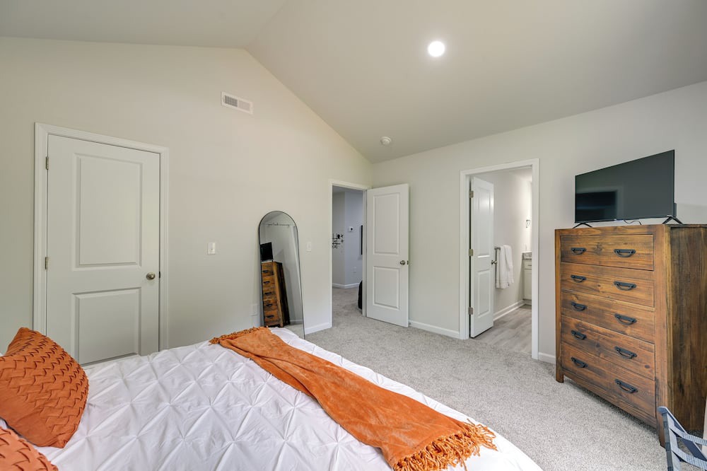 Photo of Bedroom in Greensboro