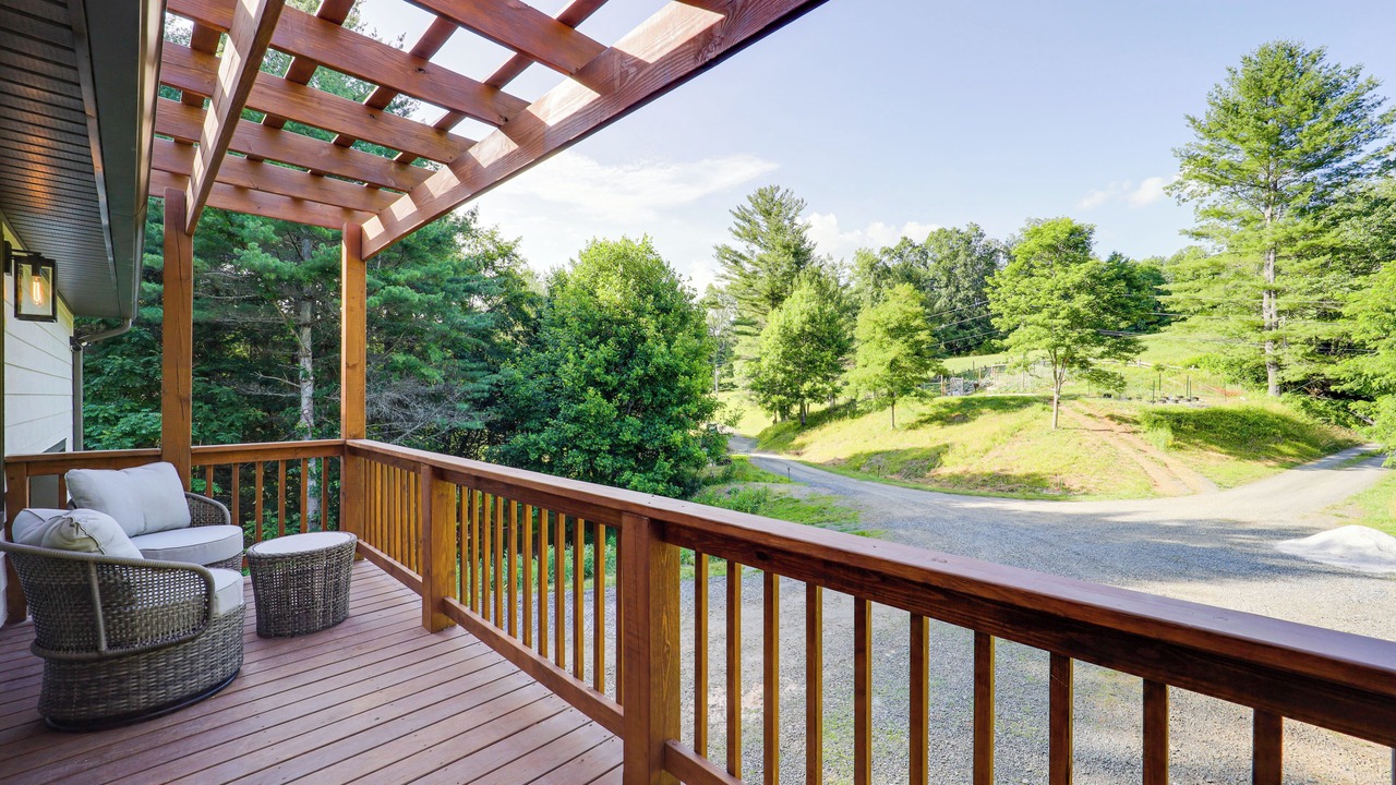 Photo of Outdoor in Bakersville